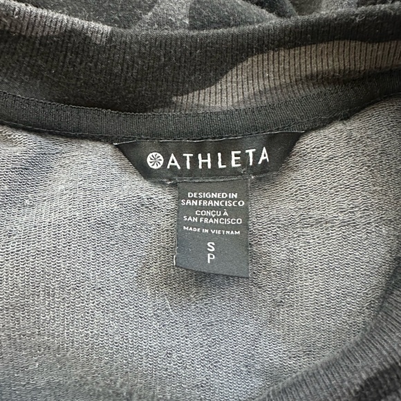 Athleta Balance Camo Long Sleeve Sweatshirt Dress w/Pockets Size Small - Picture 6 of 6